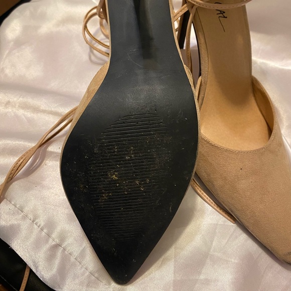 Nasty Gal Women’s Velvet Pointed Heels Size 9 👠 - Picture 13 of 16